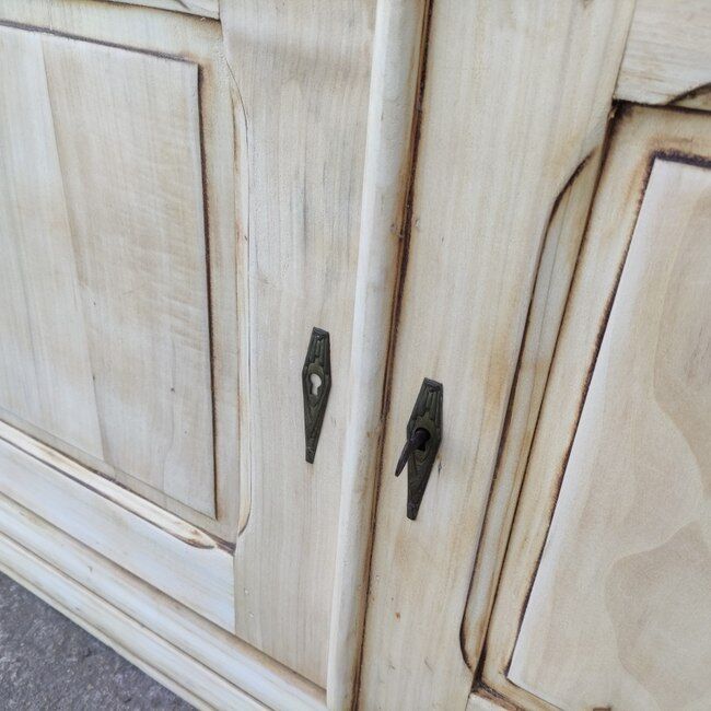 Buffet ancien