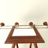 Coat rack with 4 wooden hooks