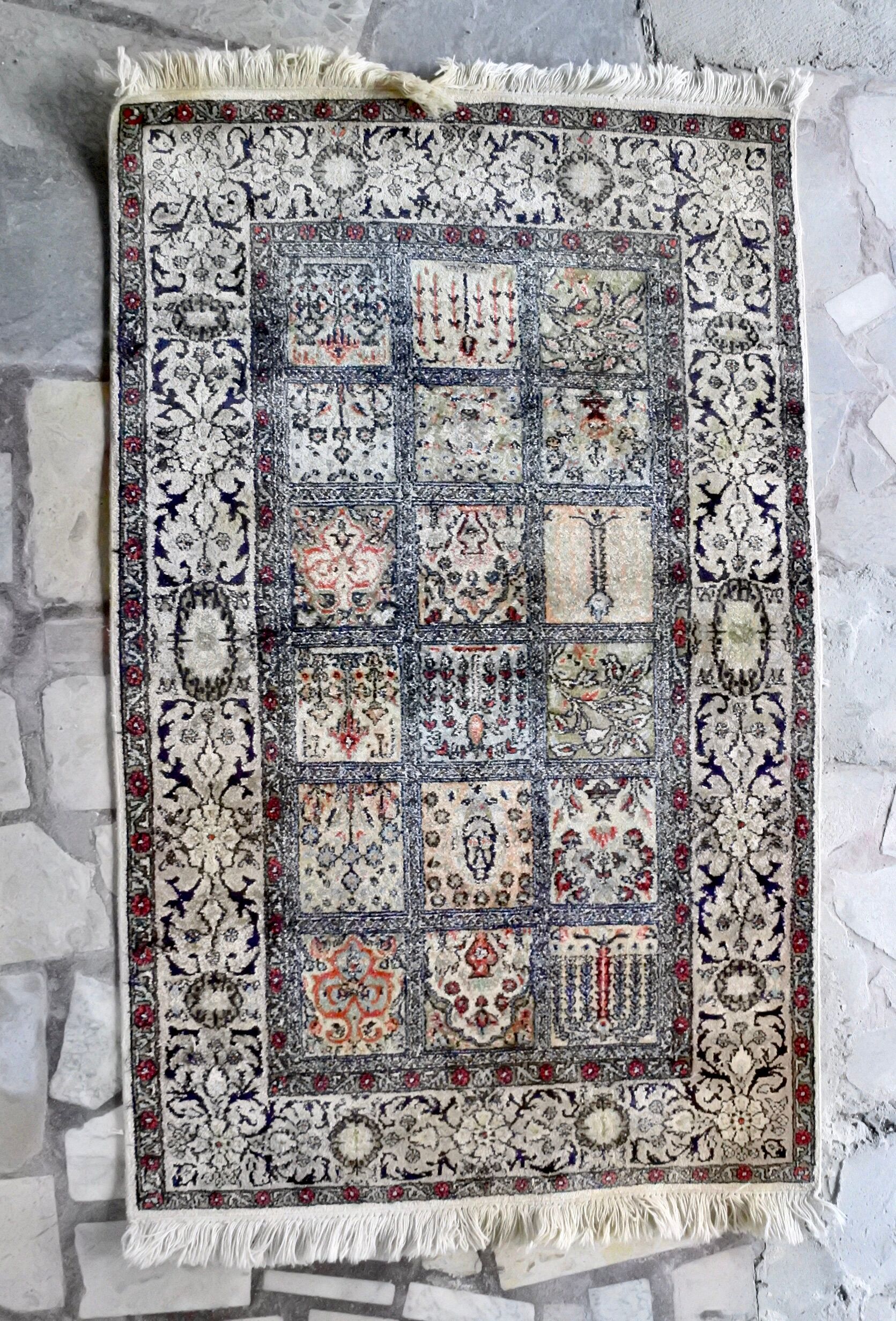 Hand-woven Kashmir silk rug 128x78cm