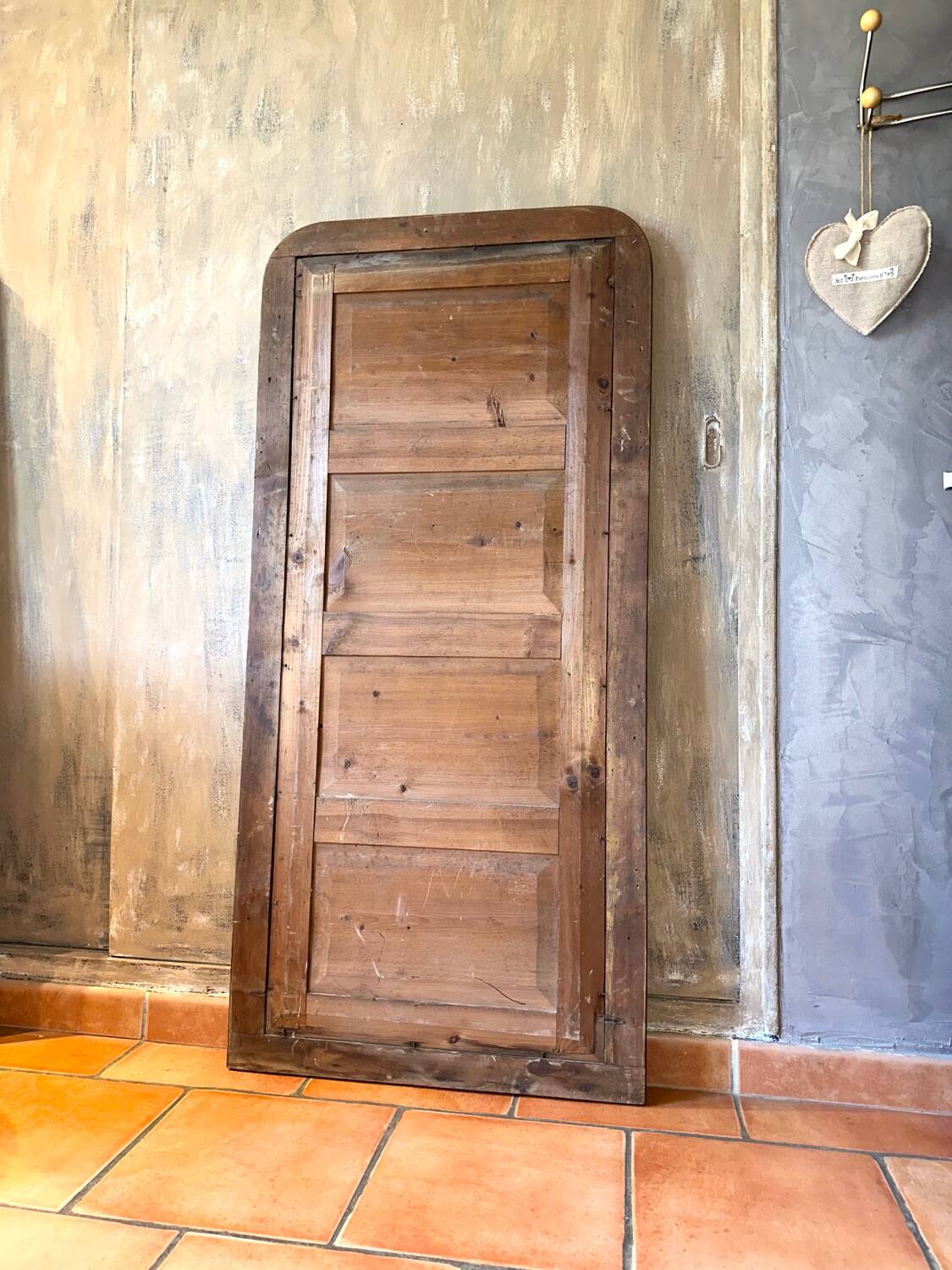 Antique Louis-Philippe mirror, 19th century.