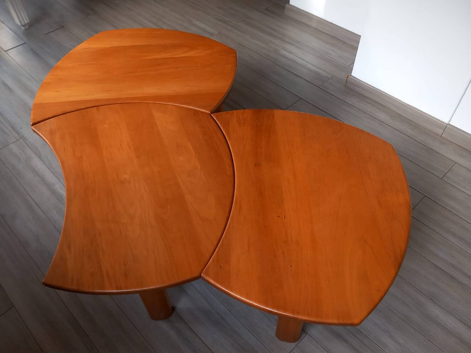 Modular coffee table set