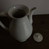 Creil and Montereau neo-classical Directoire coffee pot in fine earthenware circa 1800