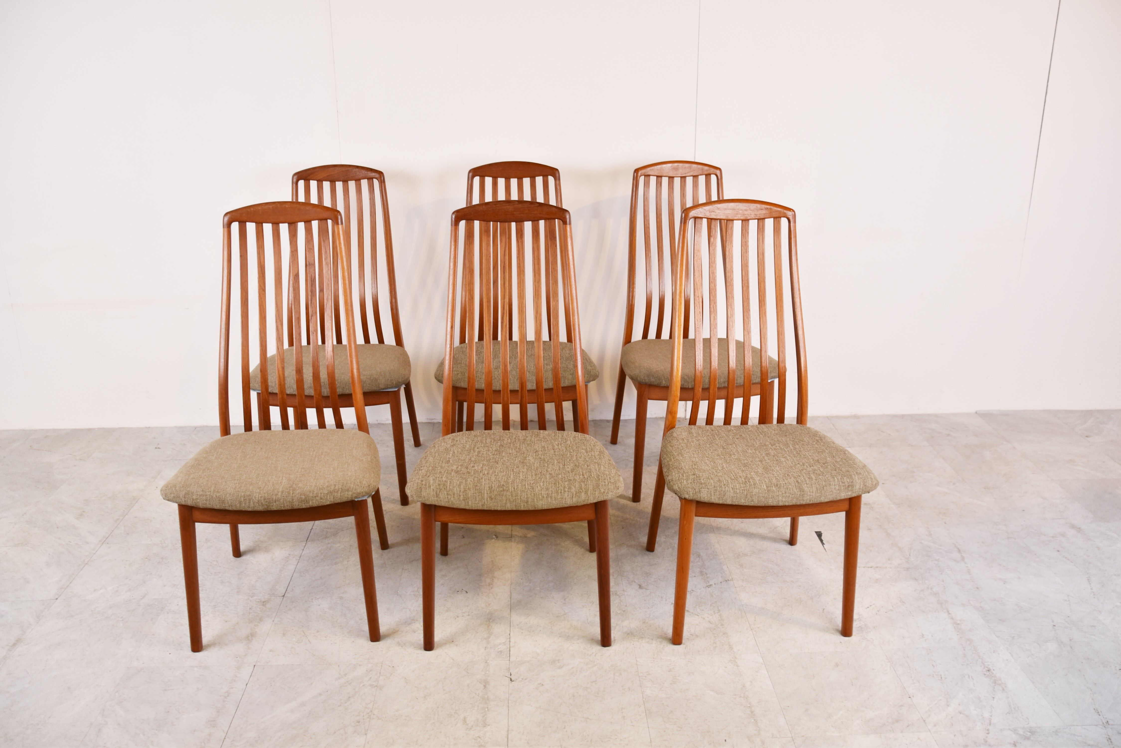 Set of 6 dining chairs, model EVA by Niels Kofoed, Denmark