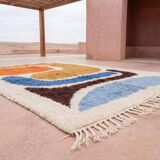 Beni Ourain Berber rug with colourful patterns, size 150 x 250 cm.