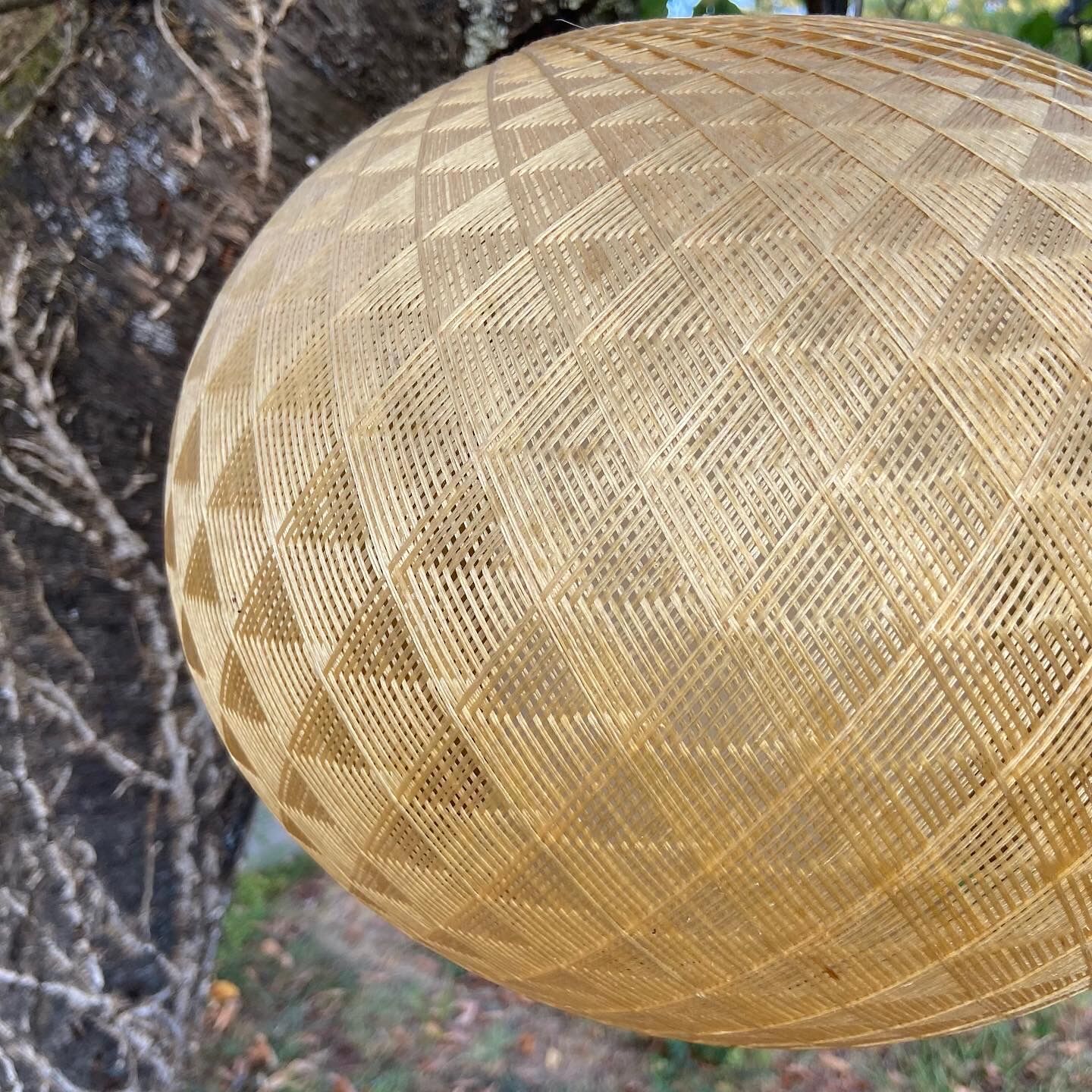 Suspension ball in braided nylon thread and Rhodoid