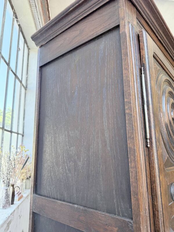 Armoire chêne « basque » dudouyt