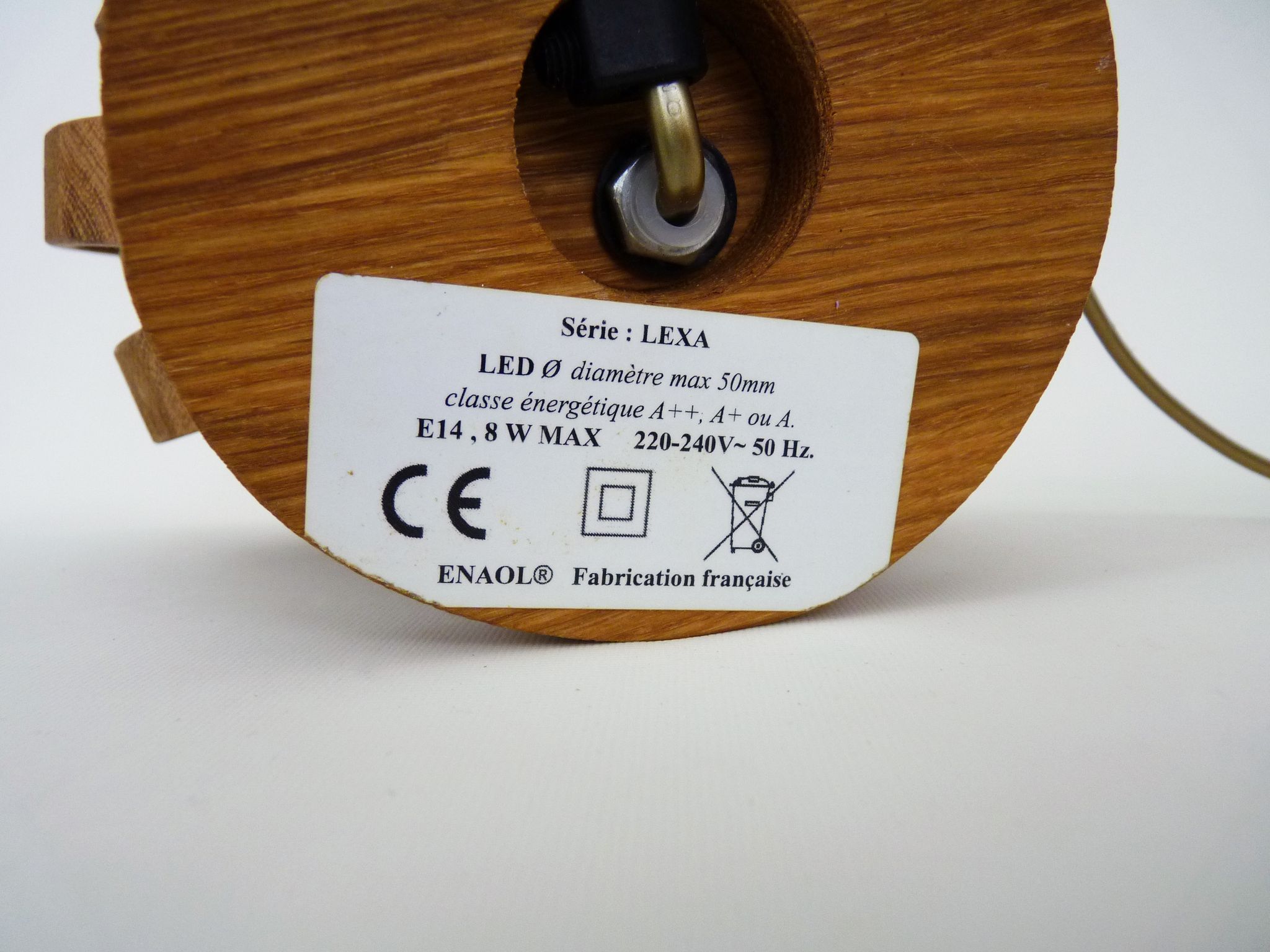 Modular lamp design in wood ENAOL