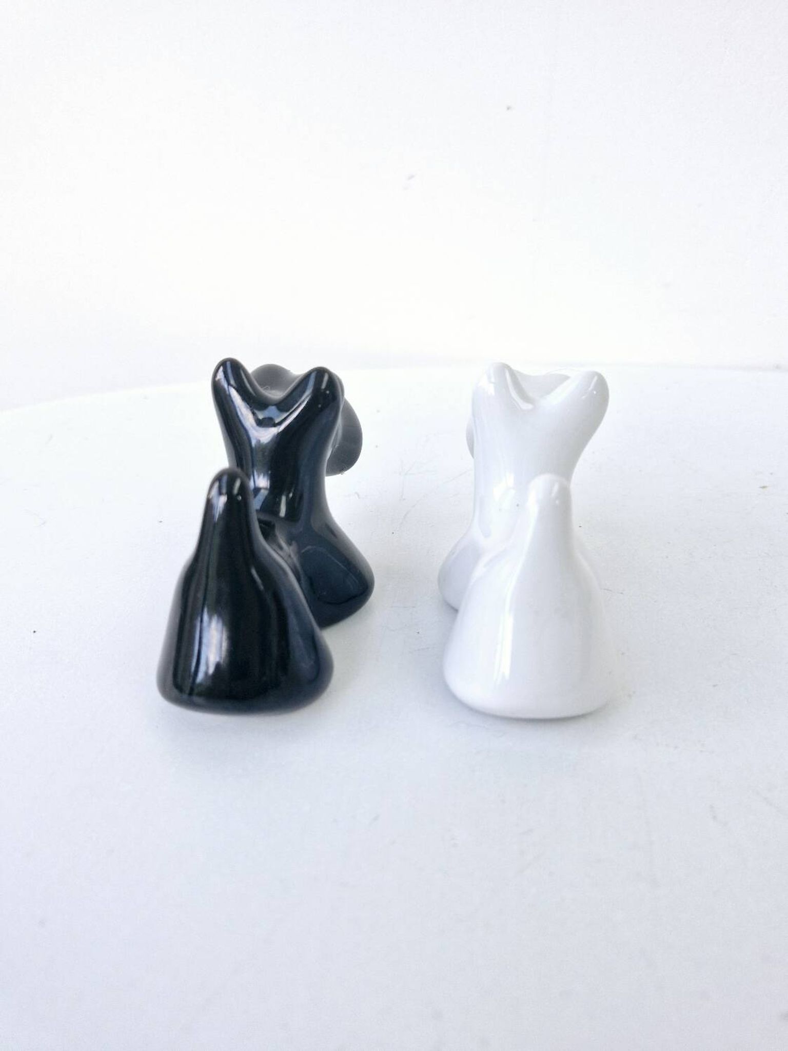 Black And White Scottish Terrier Dog Ceramic Salt And Pepper Shakers
