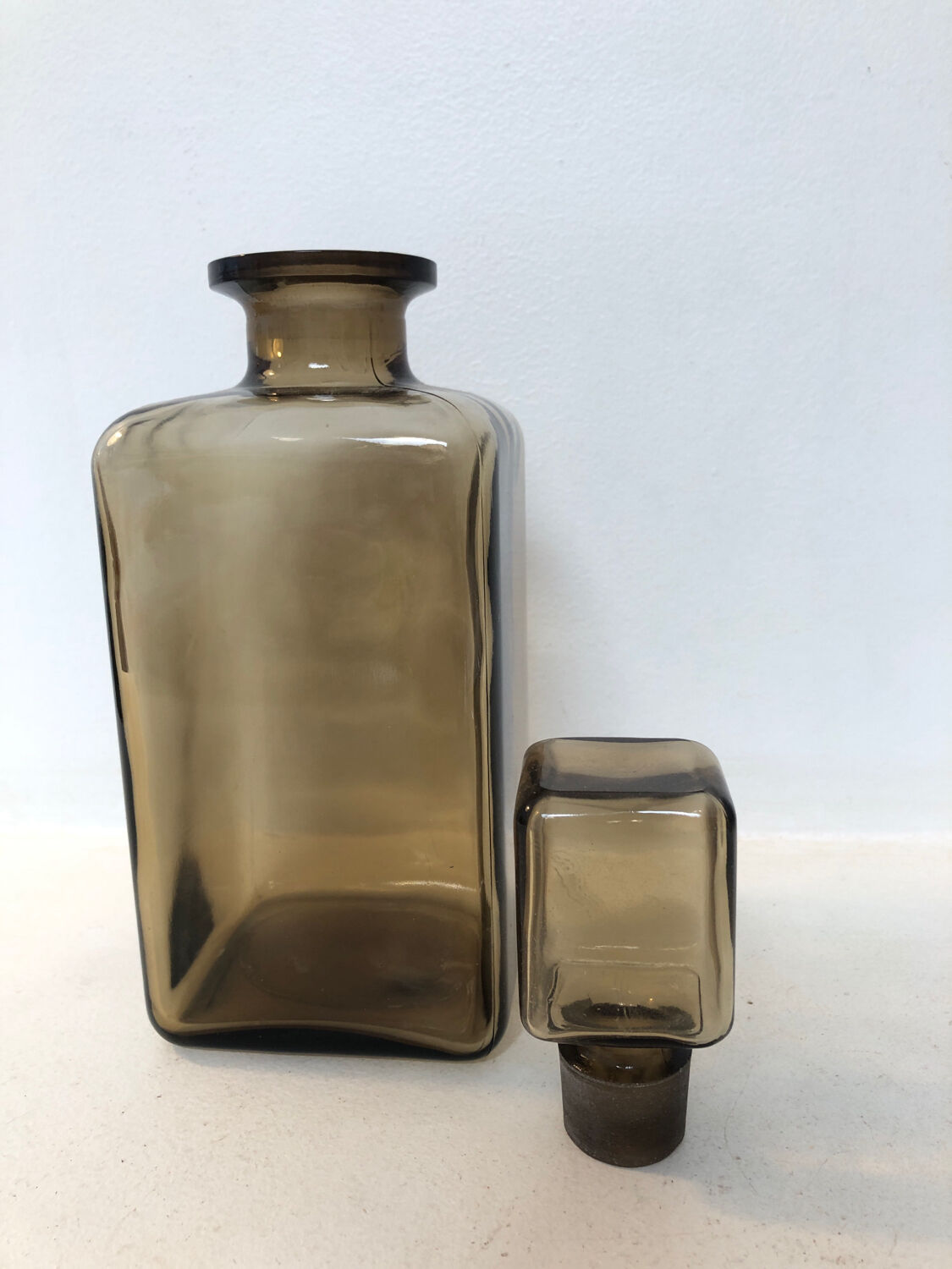 Carafe whisky in smoked glass, 1970