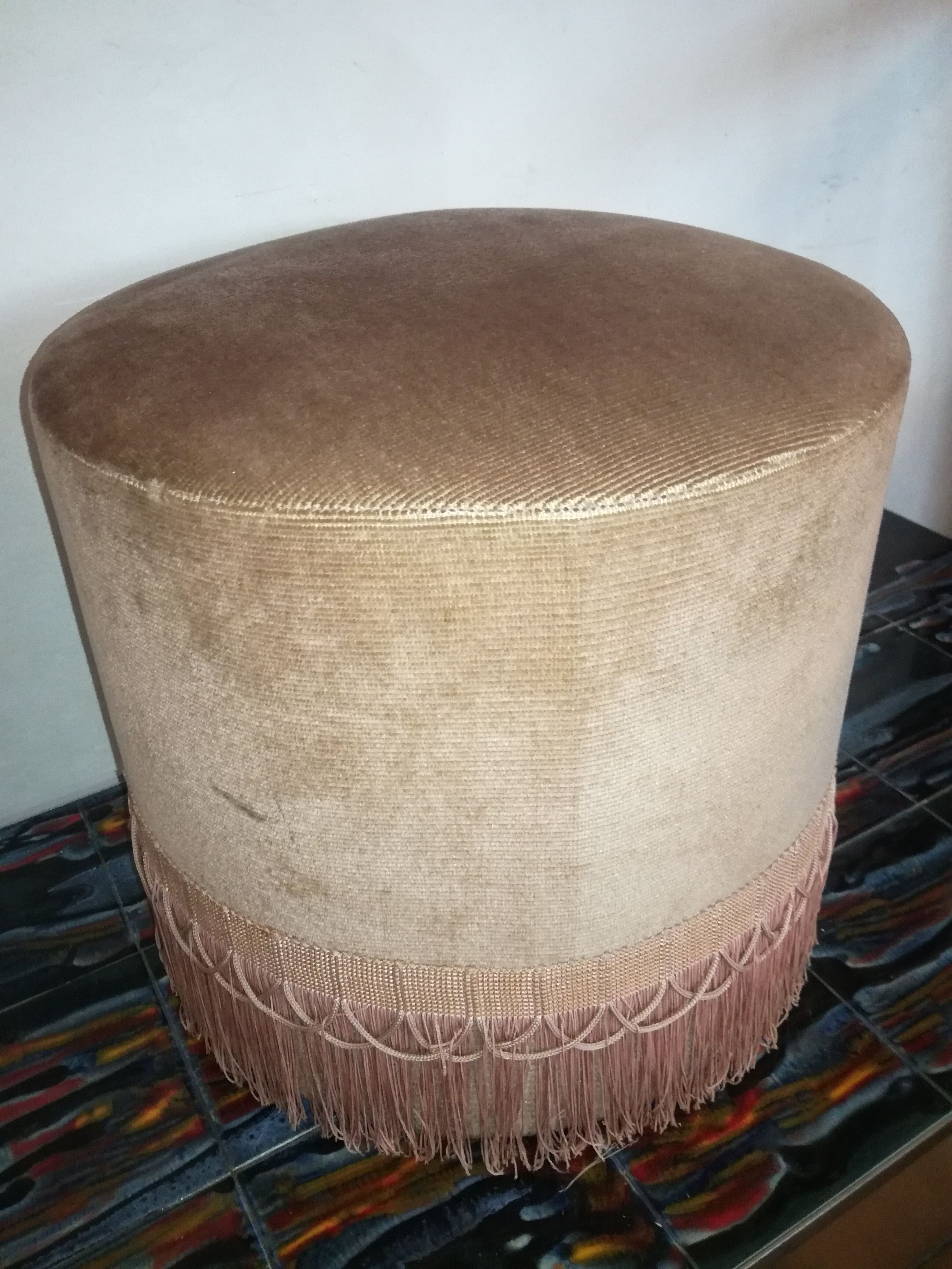 Velvet pouf