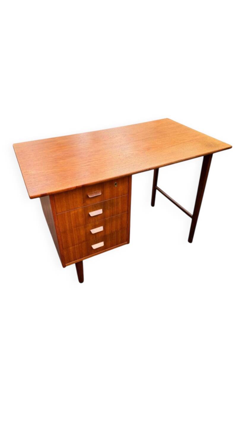 Petit bureau danois – teck – design scandinave – années 1960