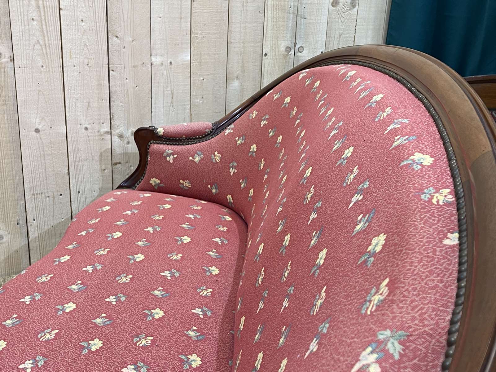 Napoleon III mahogany sofa