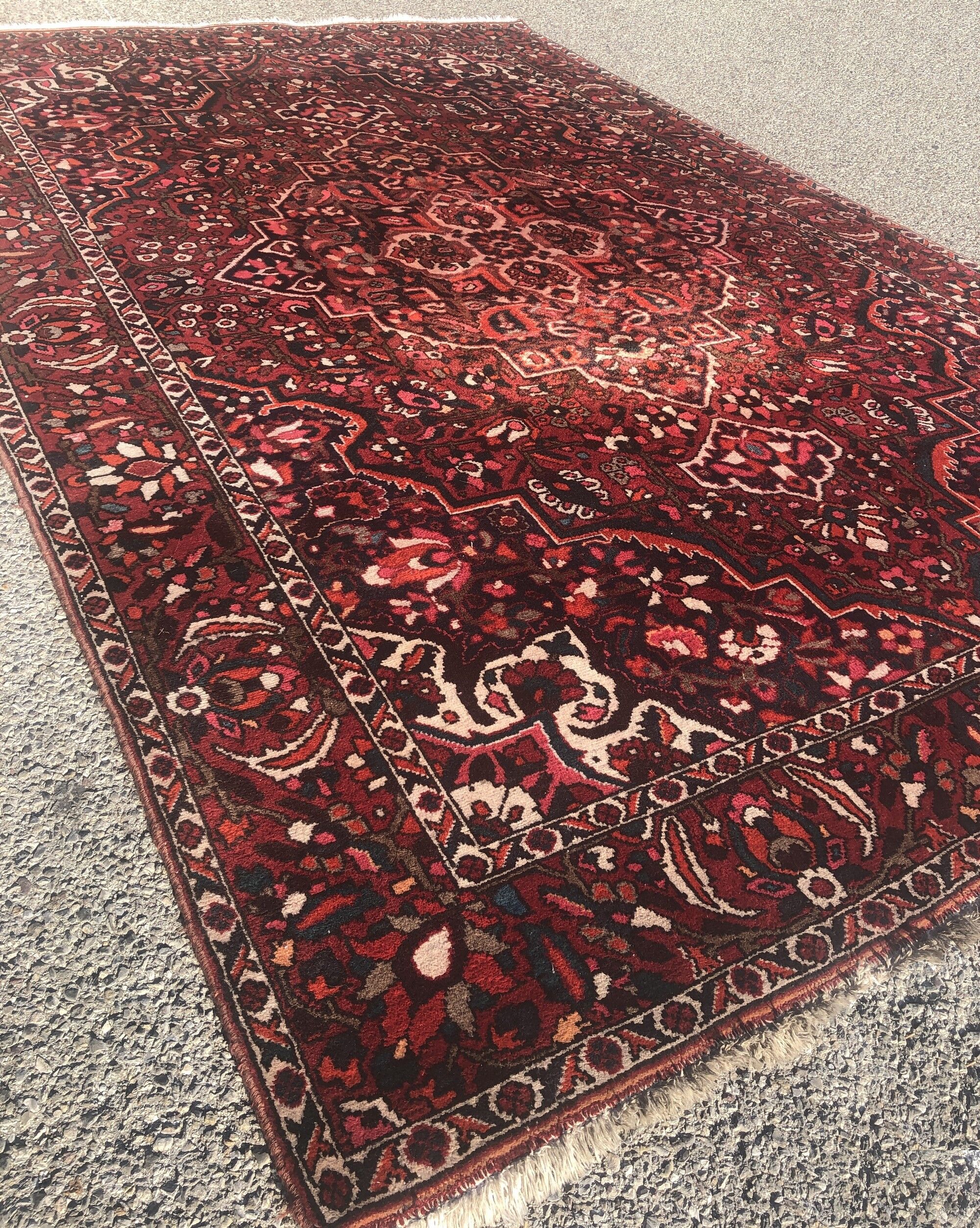 Persian orient carpet iran bakthiar 196 x 300 cm