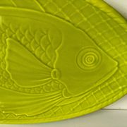 Plat à poisson Gien vert vintage en relief