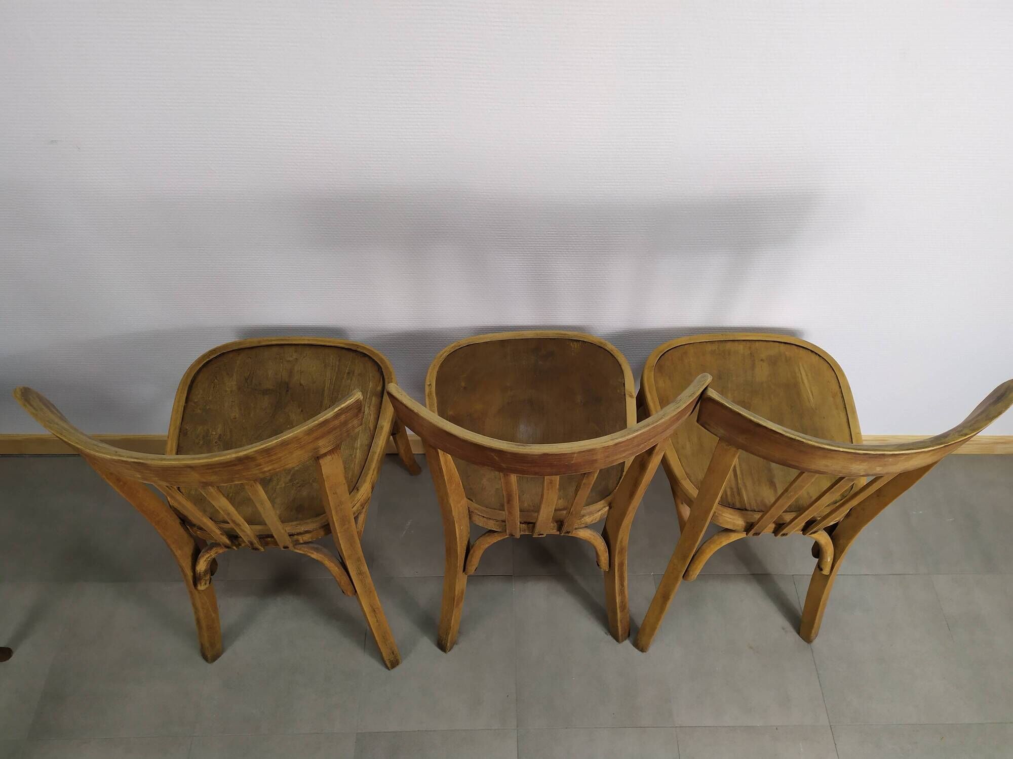 Suite of 6 wooden barhel barel bistro chair
