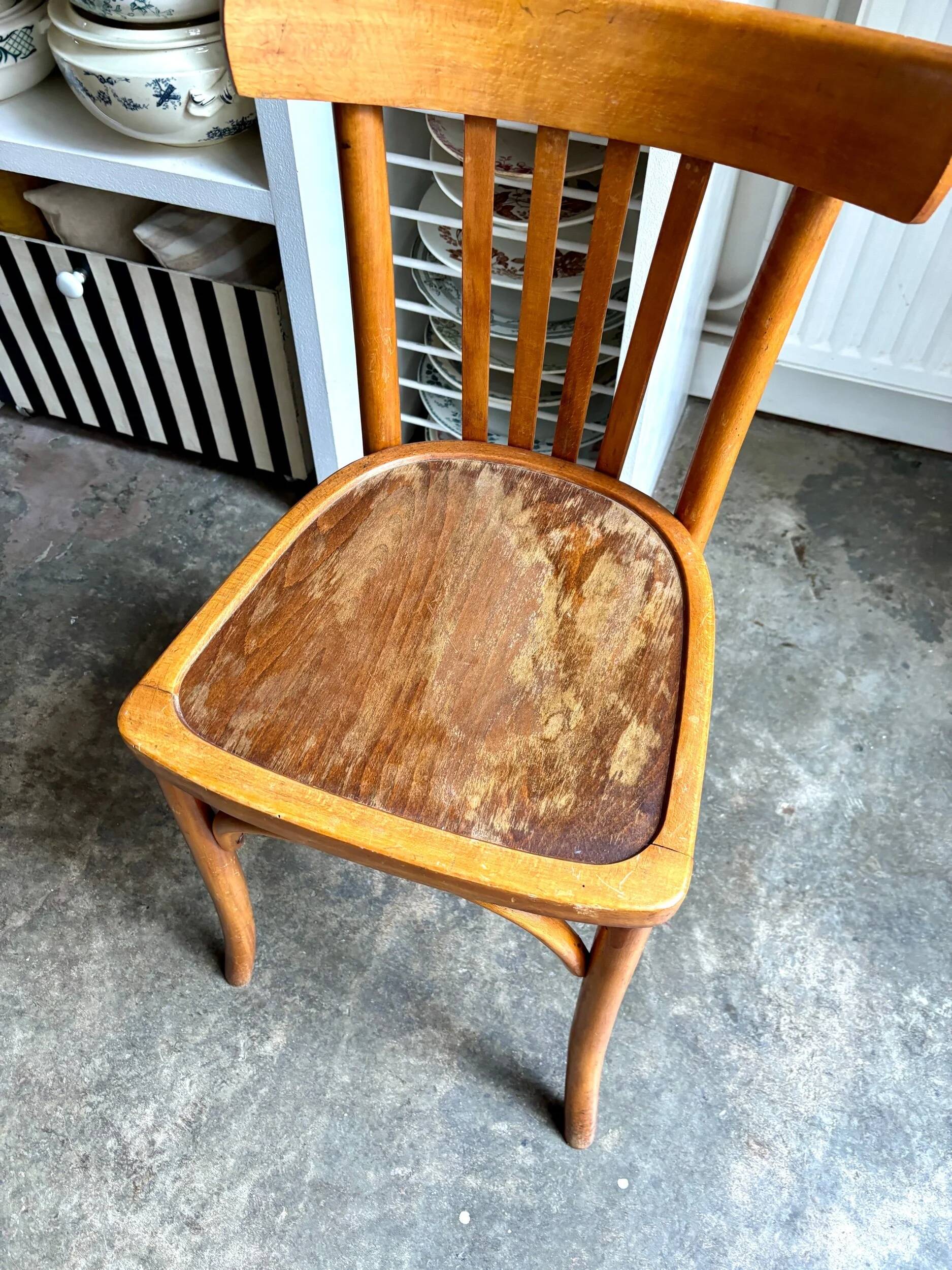 Luterma bistro chair in bent beech wood