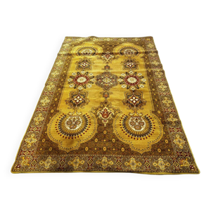 tapis de style oriental