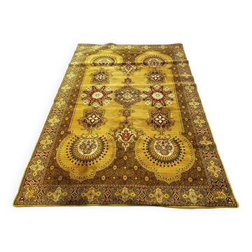 Tapis de style oriental 2m x 3m