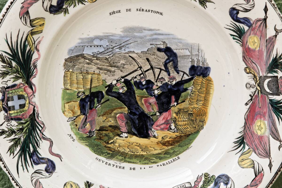 Set of 10 plates Creil & Montereau, Siege of Sebastopol, fine earthenware