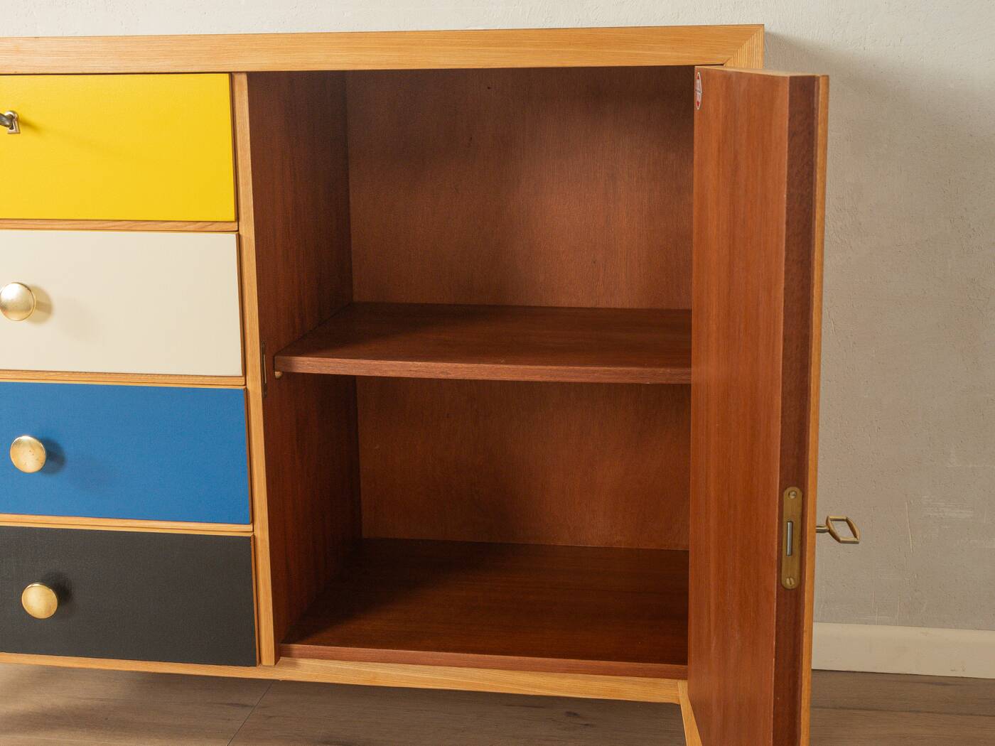1950s chest of drawers, Musterring