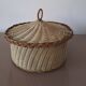 Vintage woven wicker basket with lid - Natural crafts
