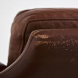 Three-seater leather sofa