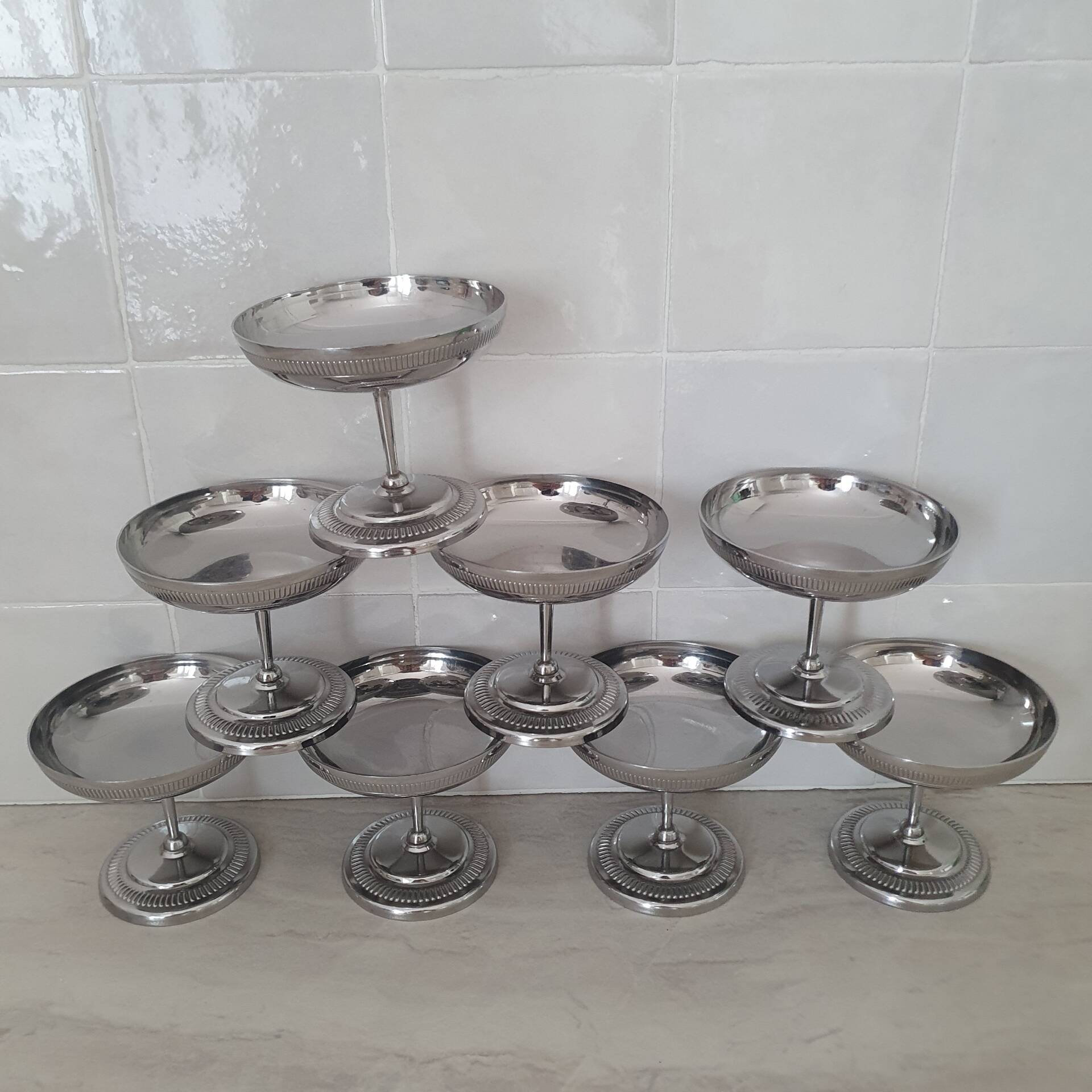 8 stainless steel 18/10 FCA style Létang and Rémi Jean Couzon cups