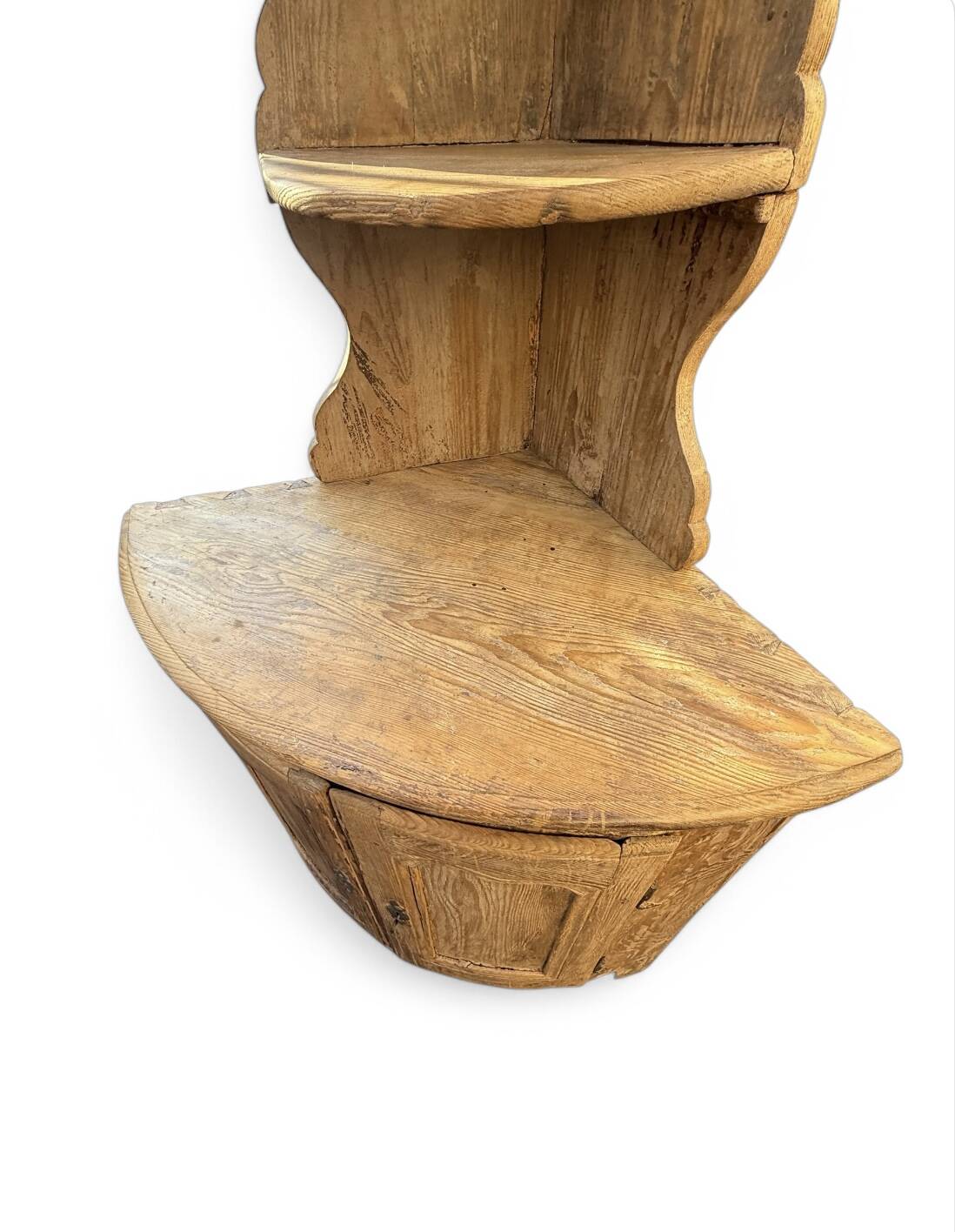 19th-century patinated pine corner buffet from England with shelves.