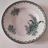 Antique plate from the Saint-Amandinoise pottery factory, Muguet pattern, circa 1900