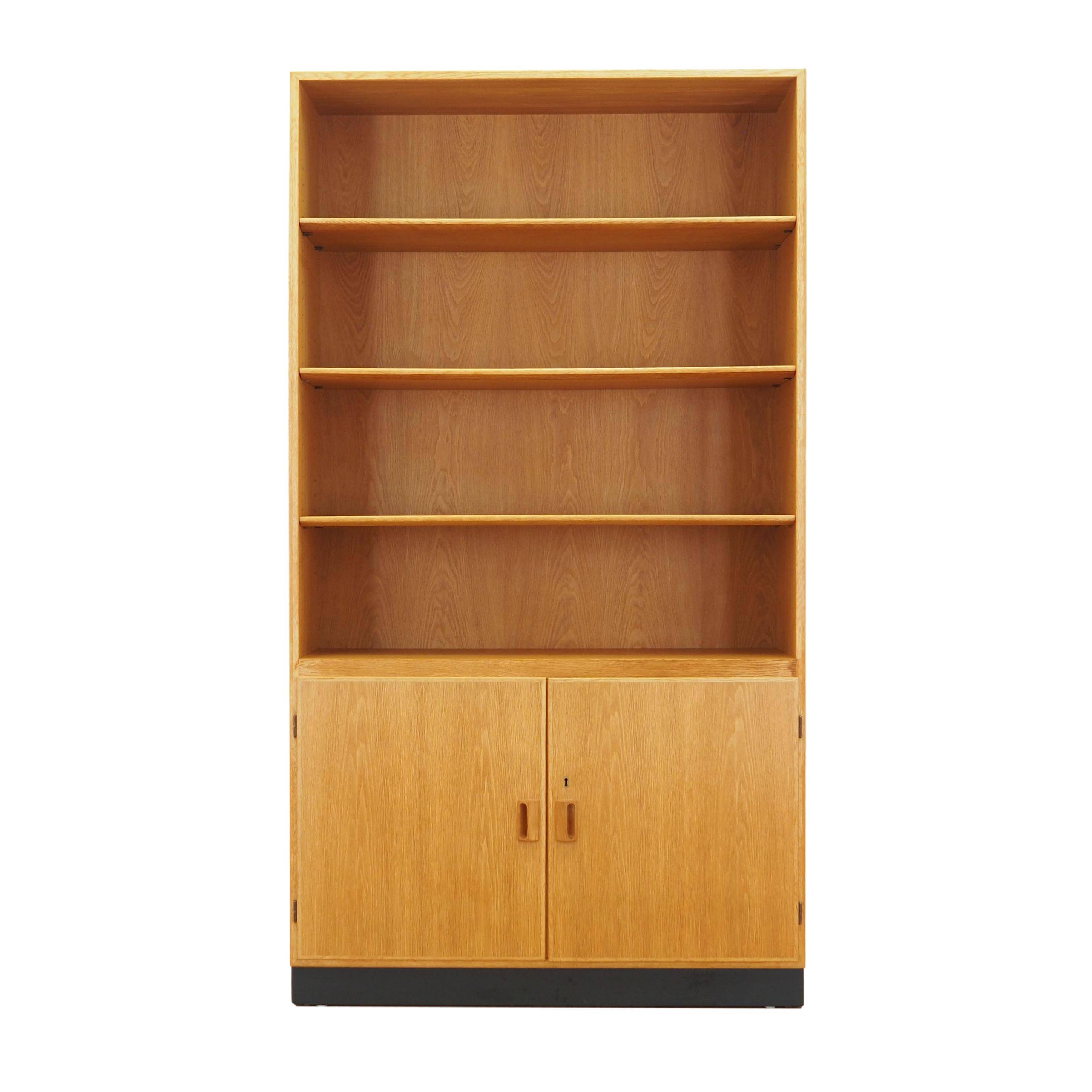 Ash wood bookcase, Danish design, 1960s, designer: Børge Mogensen
