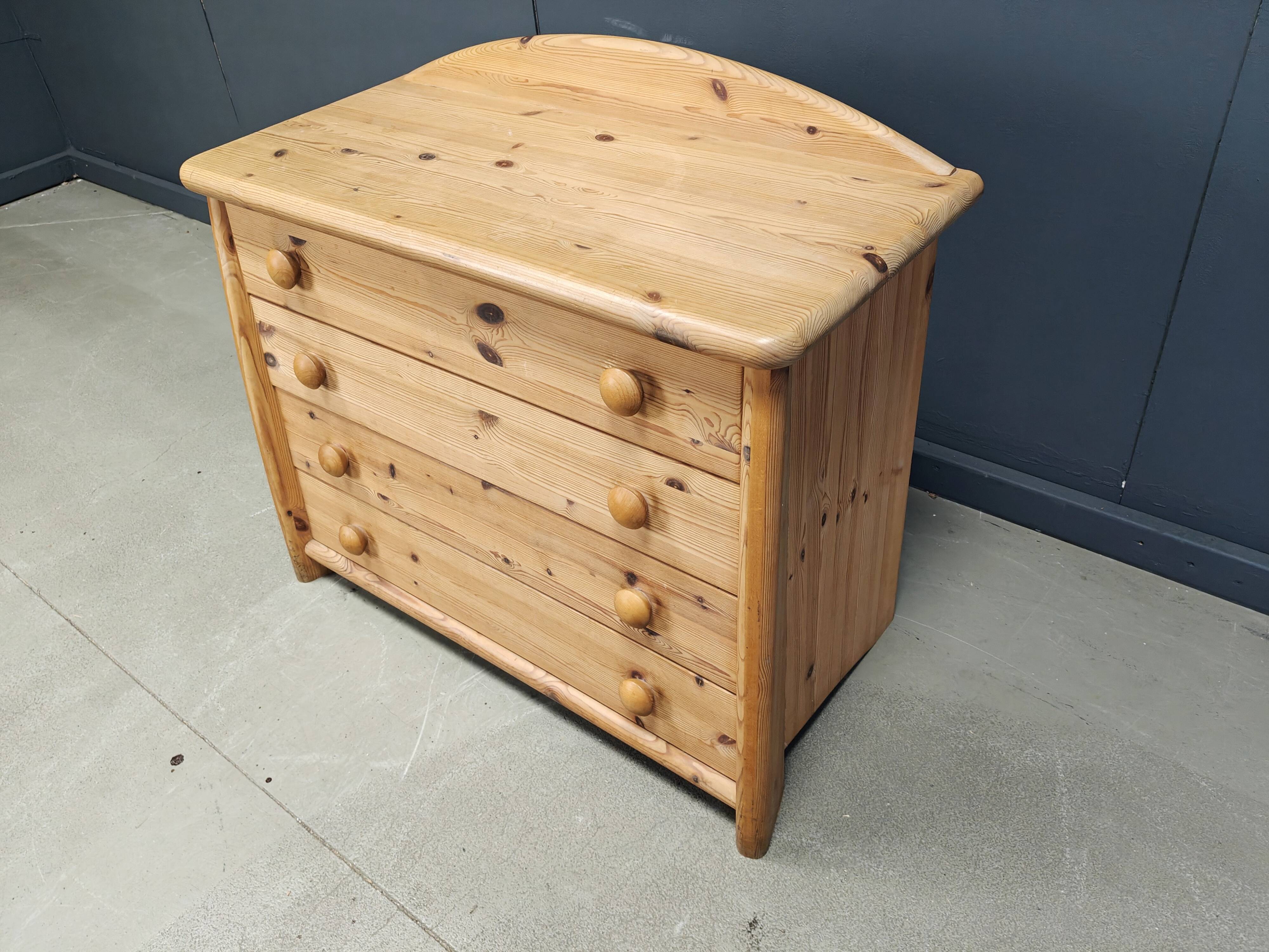 Commode en bois de pin scandinave, années 1980