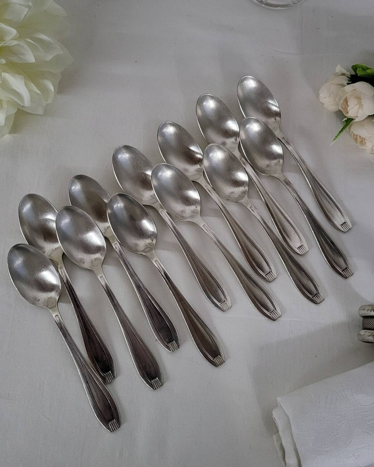 Manufrance 12 small silver-plated metal spoons / white