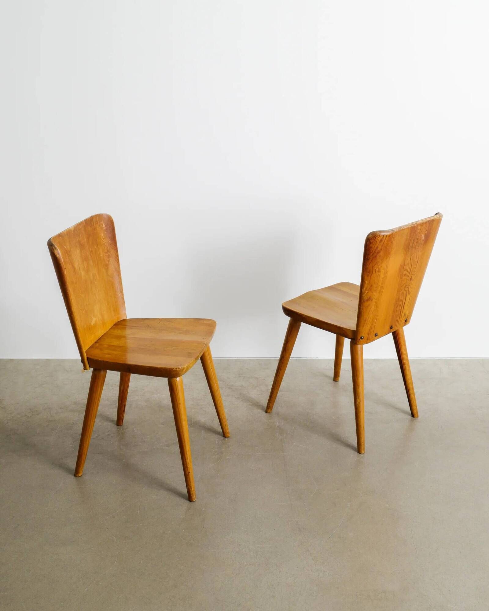 SWEDISH DINING CHAIRS IN PINE BY GÖRAN MALMVALL, 1940s