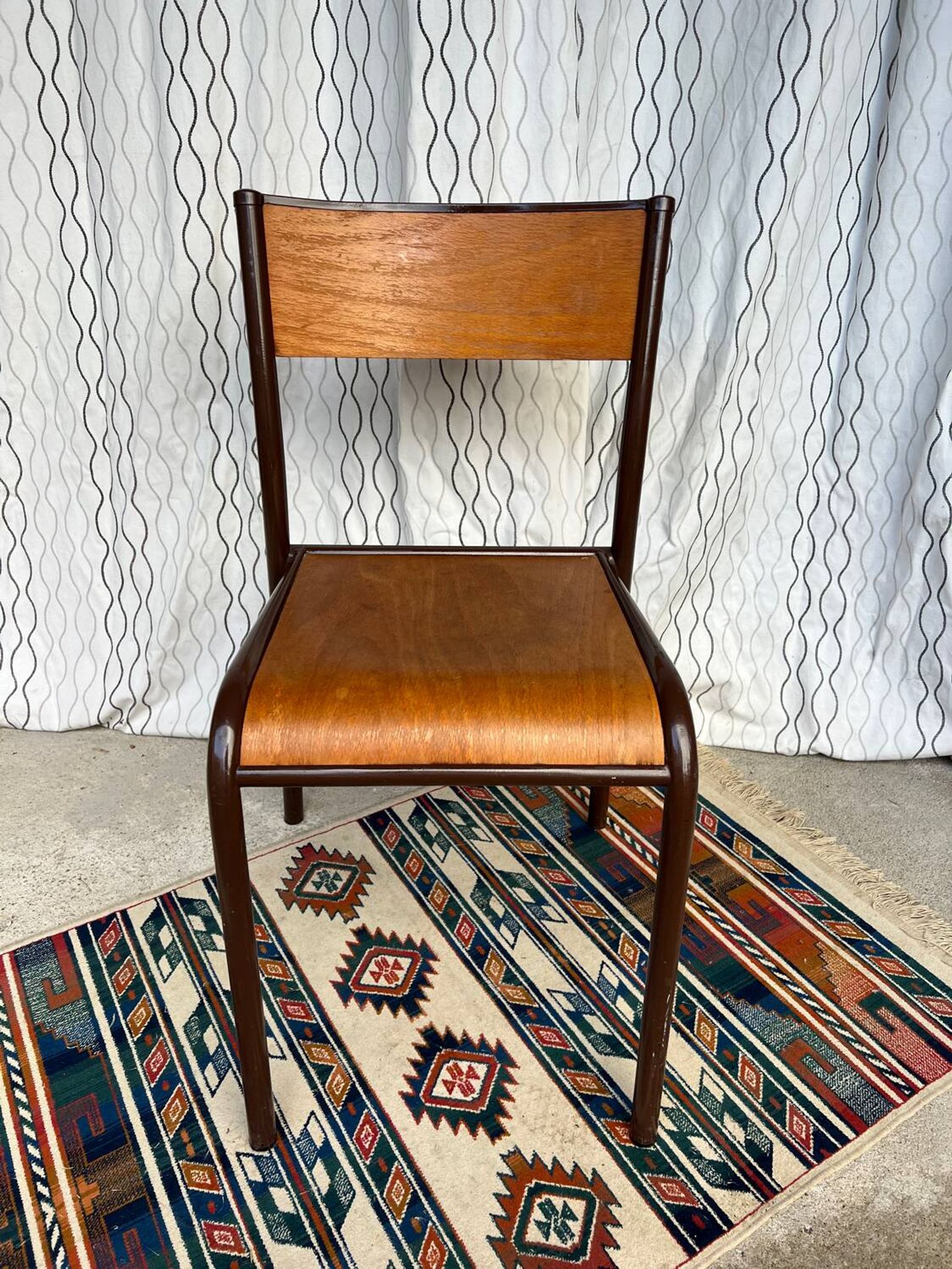 Chaise d’école vintage