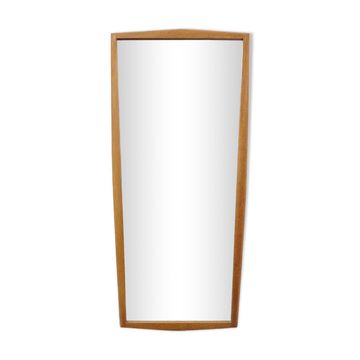 Miroir en chêne des années 60, 84 x 38.5 cm.
