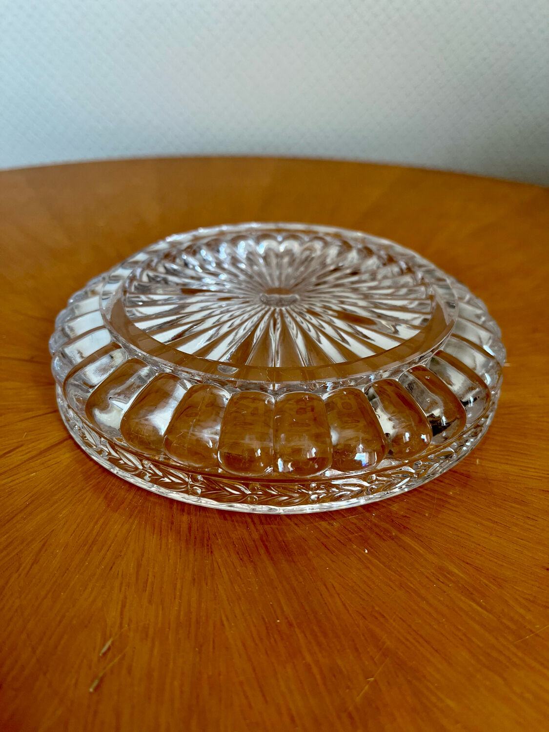 Vintage molded glass empty pocket cups