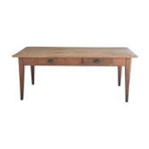 Grande table de ferme.