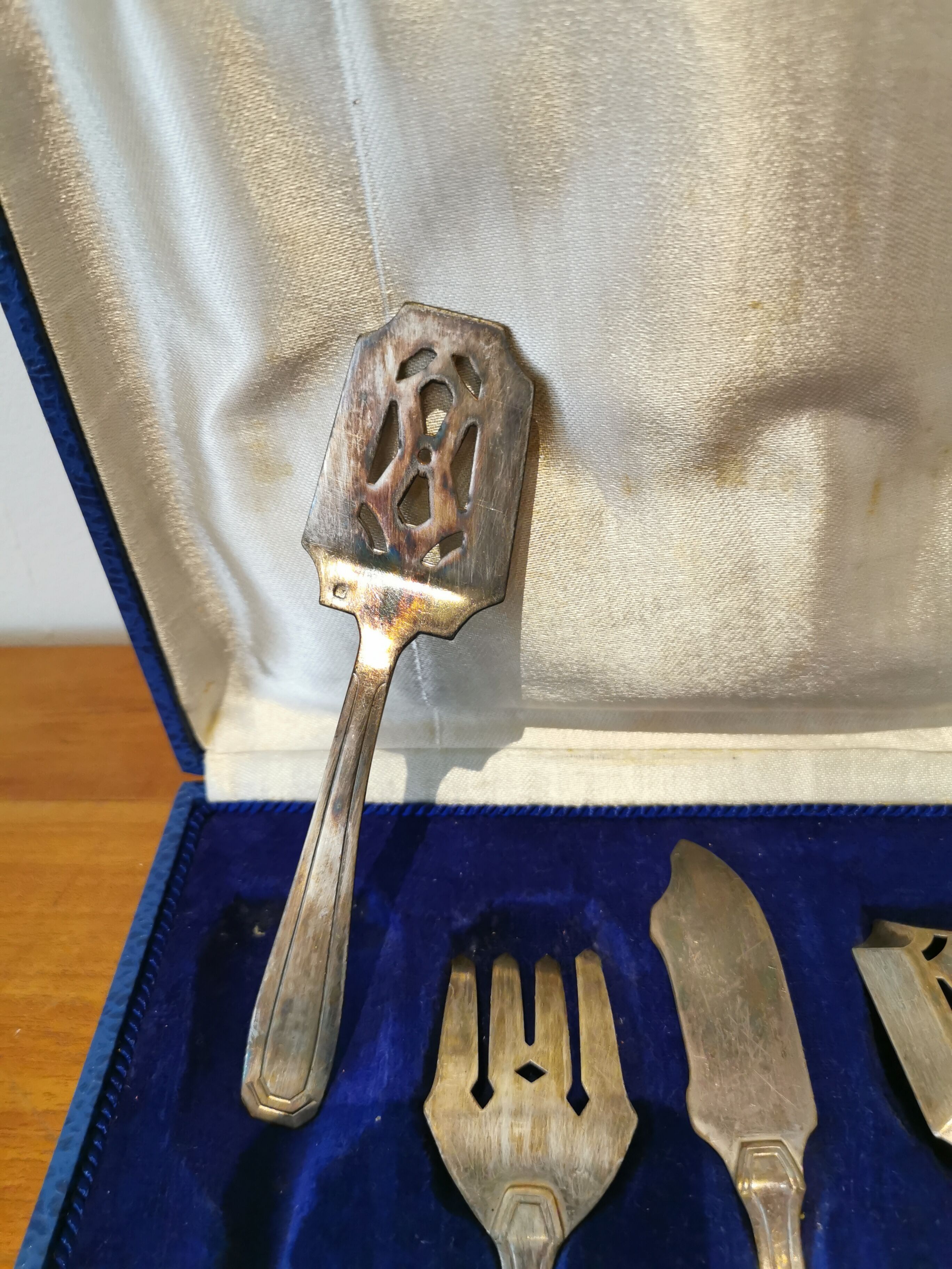 Service à gâteaux en métal argenté