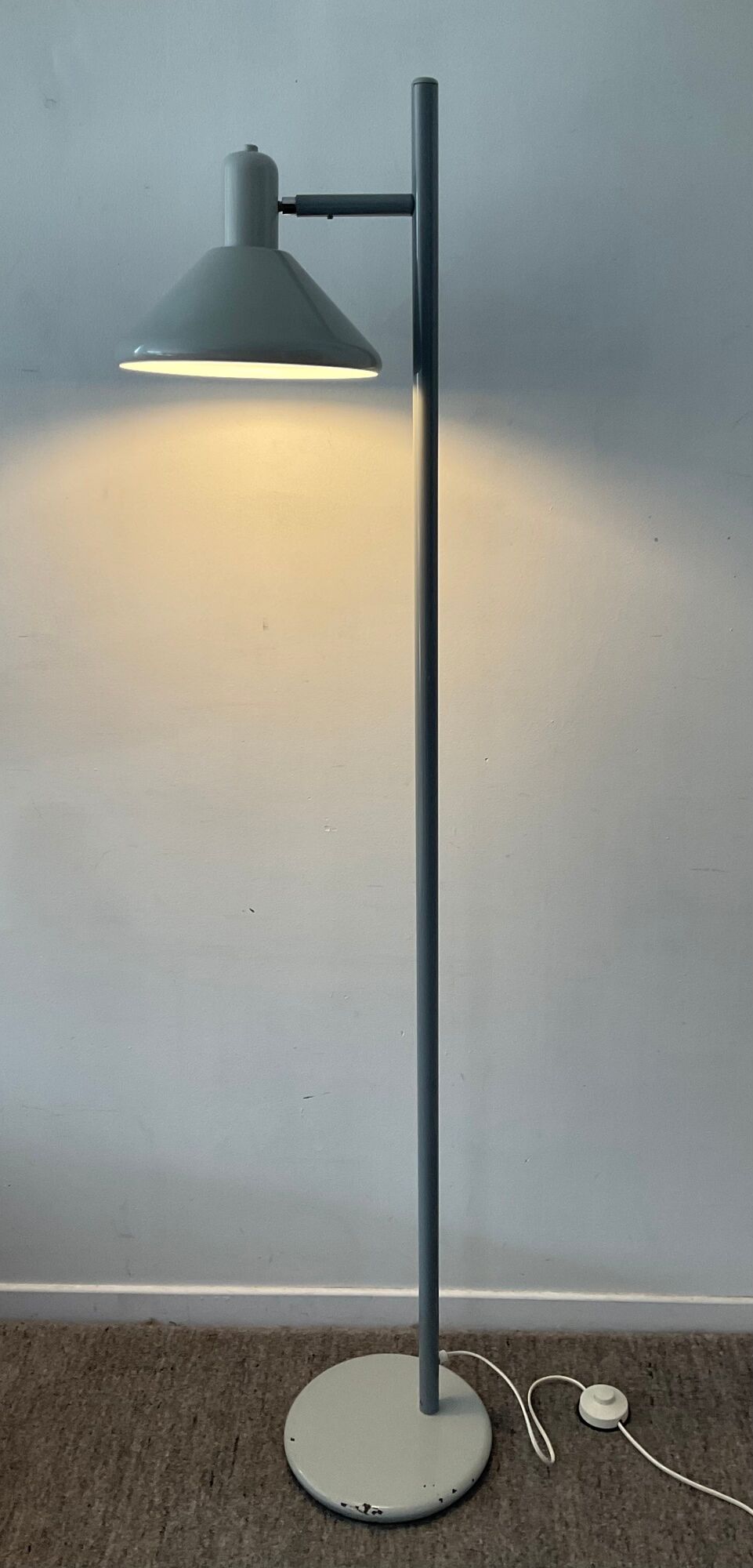 Lampadaire vintage années 70-80 en métal gris