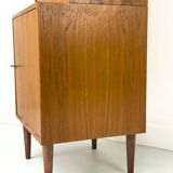 Armoire étroite en teck, années 1960