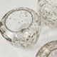 Lustre 5 branches doré et verre soufflé à paillettes dorées 1960