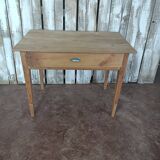 Farm table