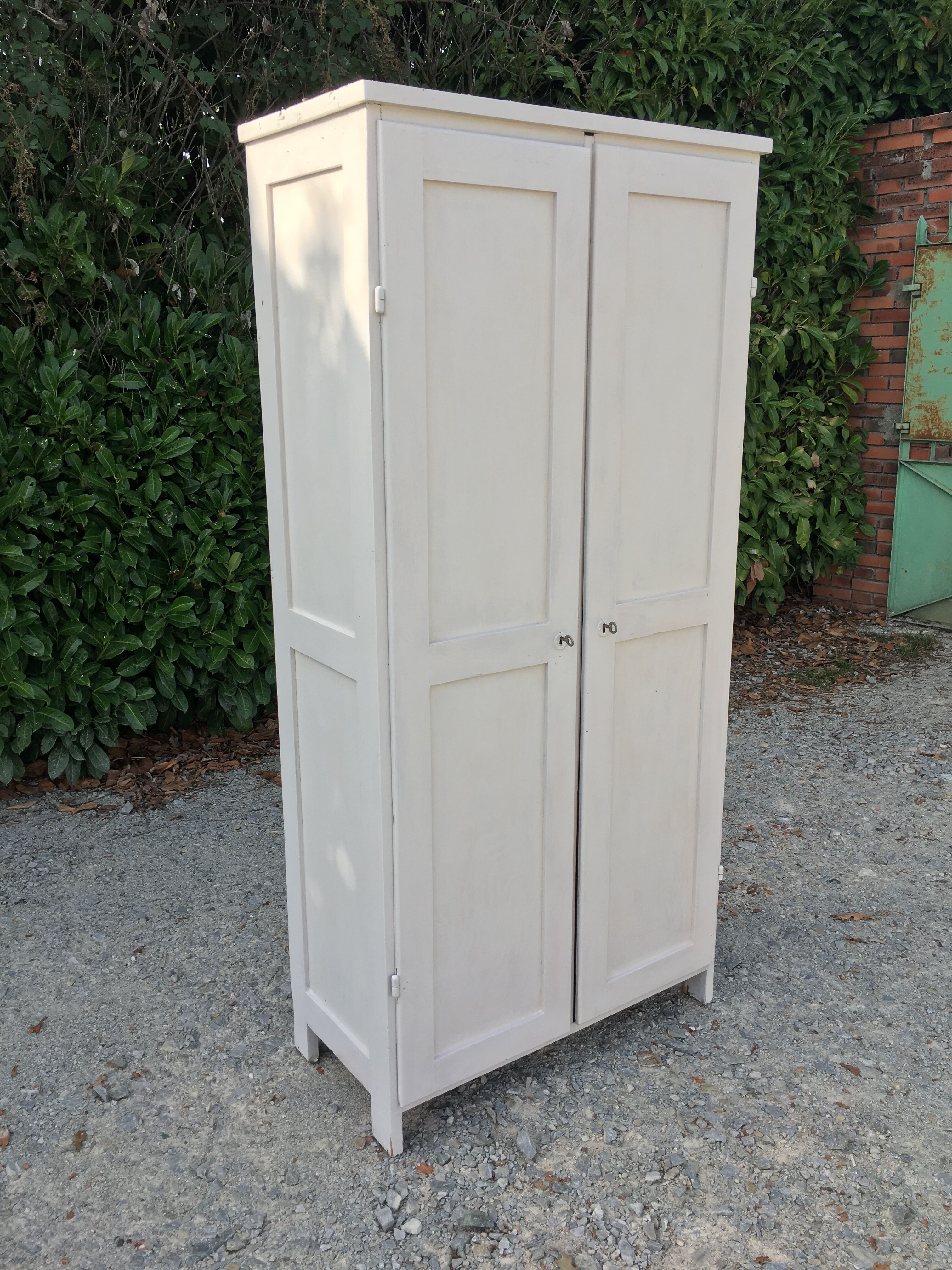 Armoire parisienne vestiaire 2 portes