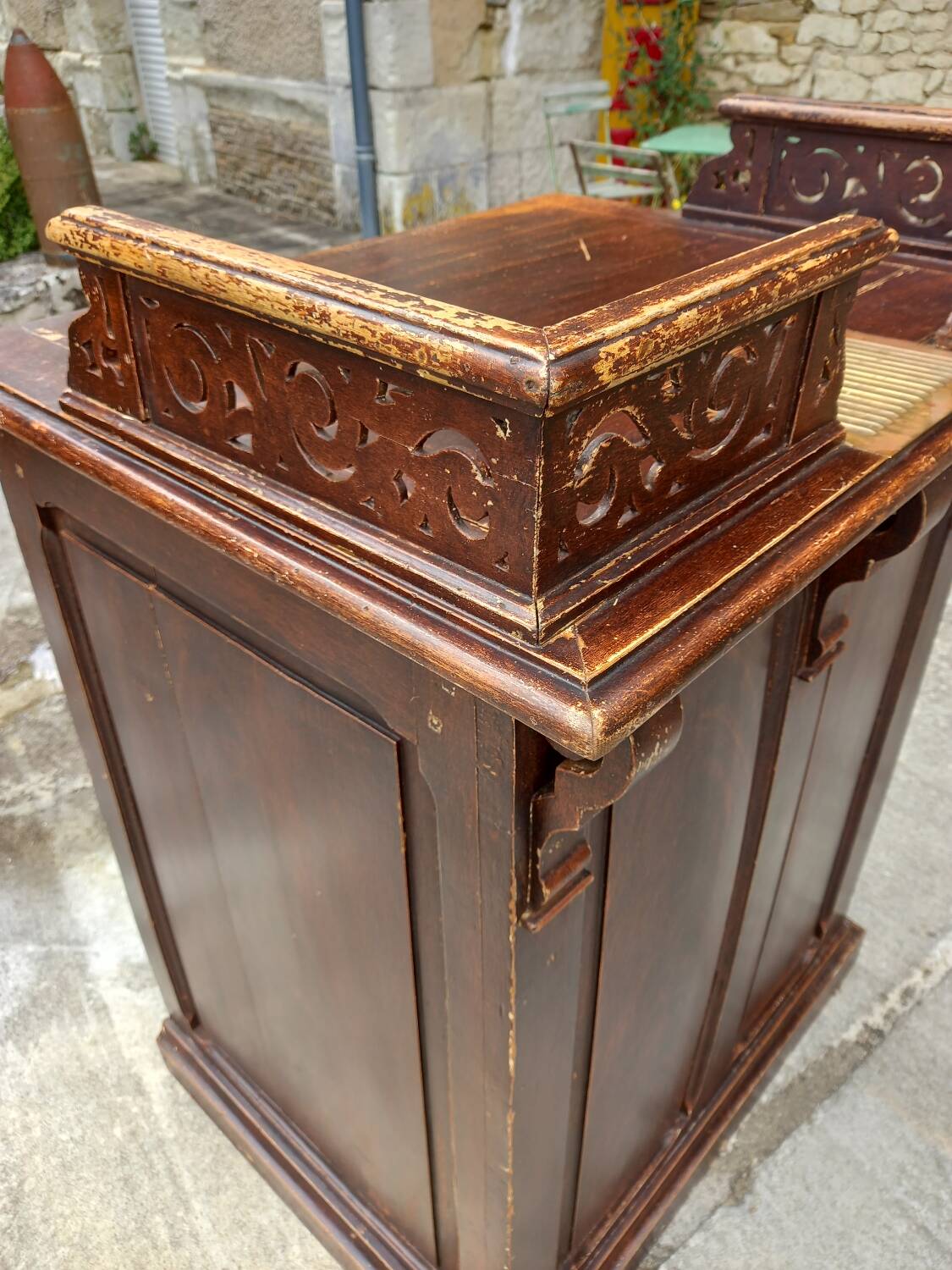 Former reception desk from the 1920s