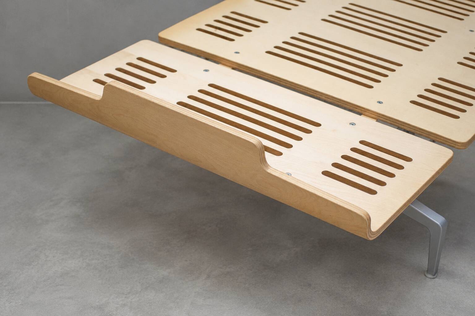 Legnoletto bed by Alfredo Häberli model LL4 by Alias, bed or daybed.