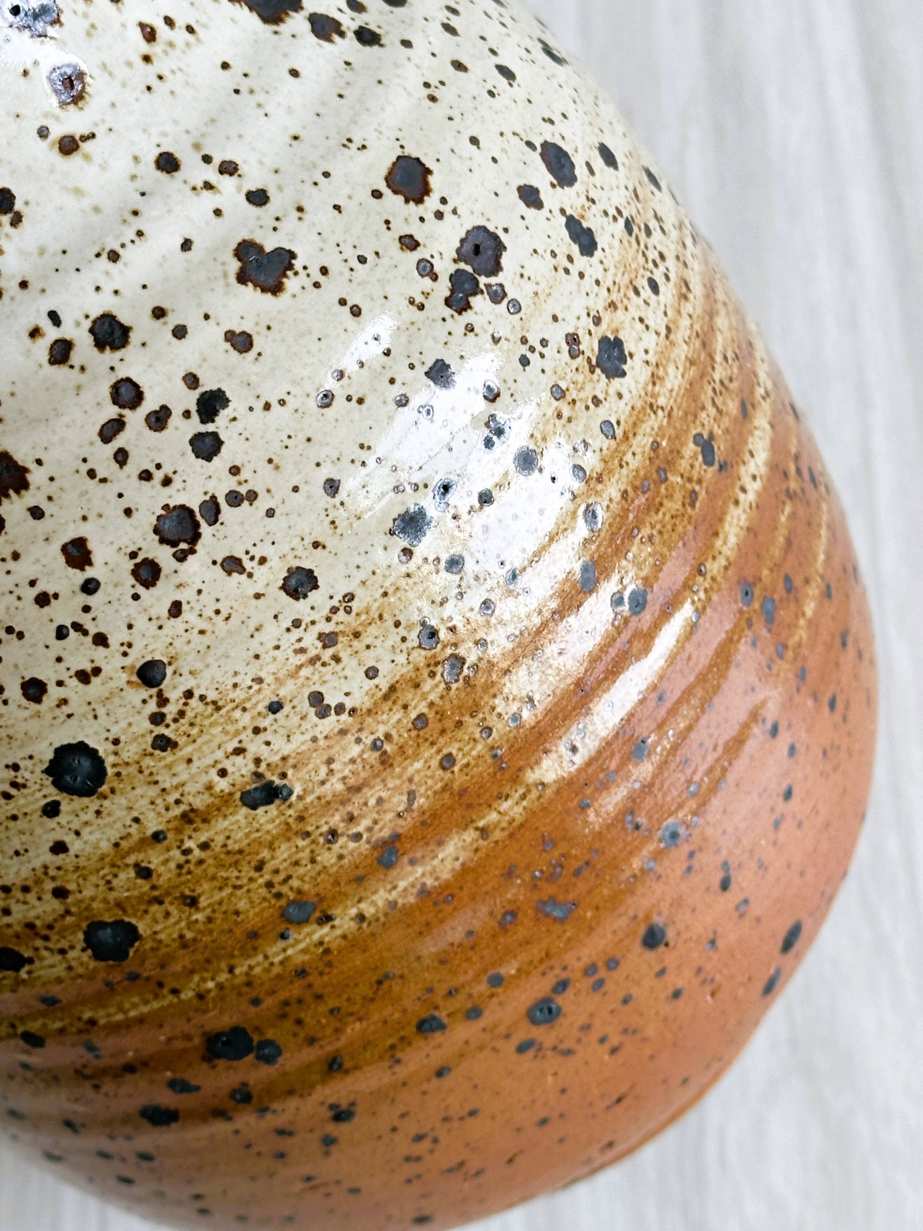 Pyrite stoneware vase Bernadette Ver Eecke