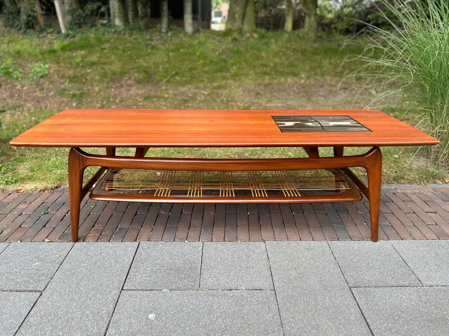 Coffeetable Wébe Louis van Teeffelen