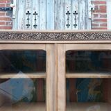 Parisian showcase cabinet year 30 gross