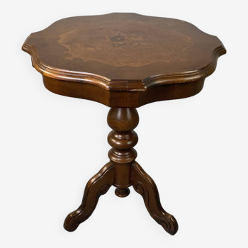 Tripod wooden pedestal table