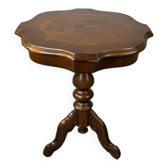Tripod wooden pedestal table